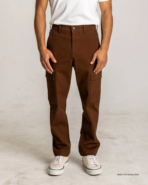 Cargo pants for short men rise close up front